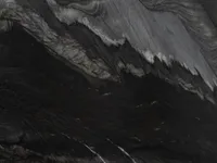 Кварцит Black Tempest